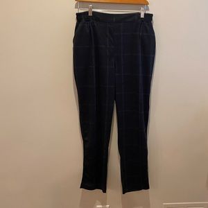 Lularoe Lena work-leisure pants- size L- black subtle plaid